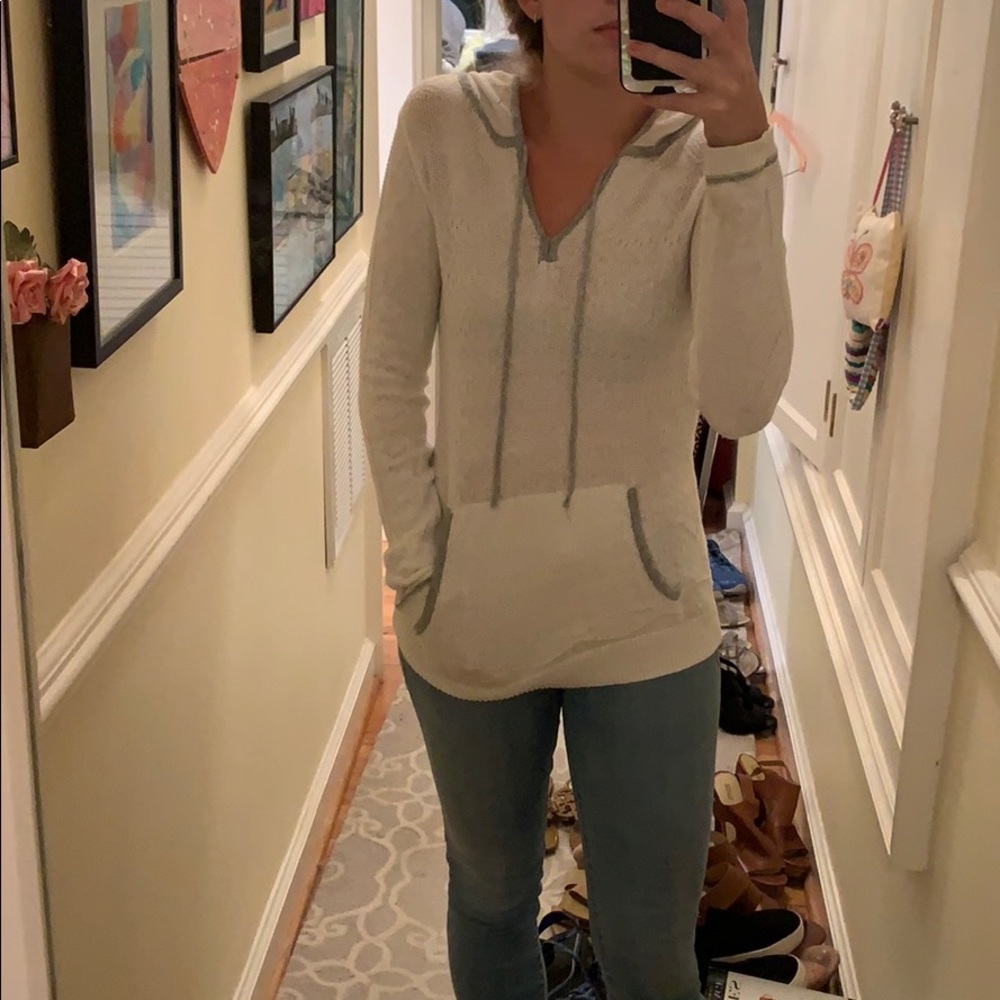NWOT Anthropologie Hooded Sparrow Sweater